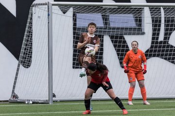 Bild 259 - wBJ FC St. Pauli - Walddoerfer SV : Ergebnis: 3:4